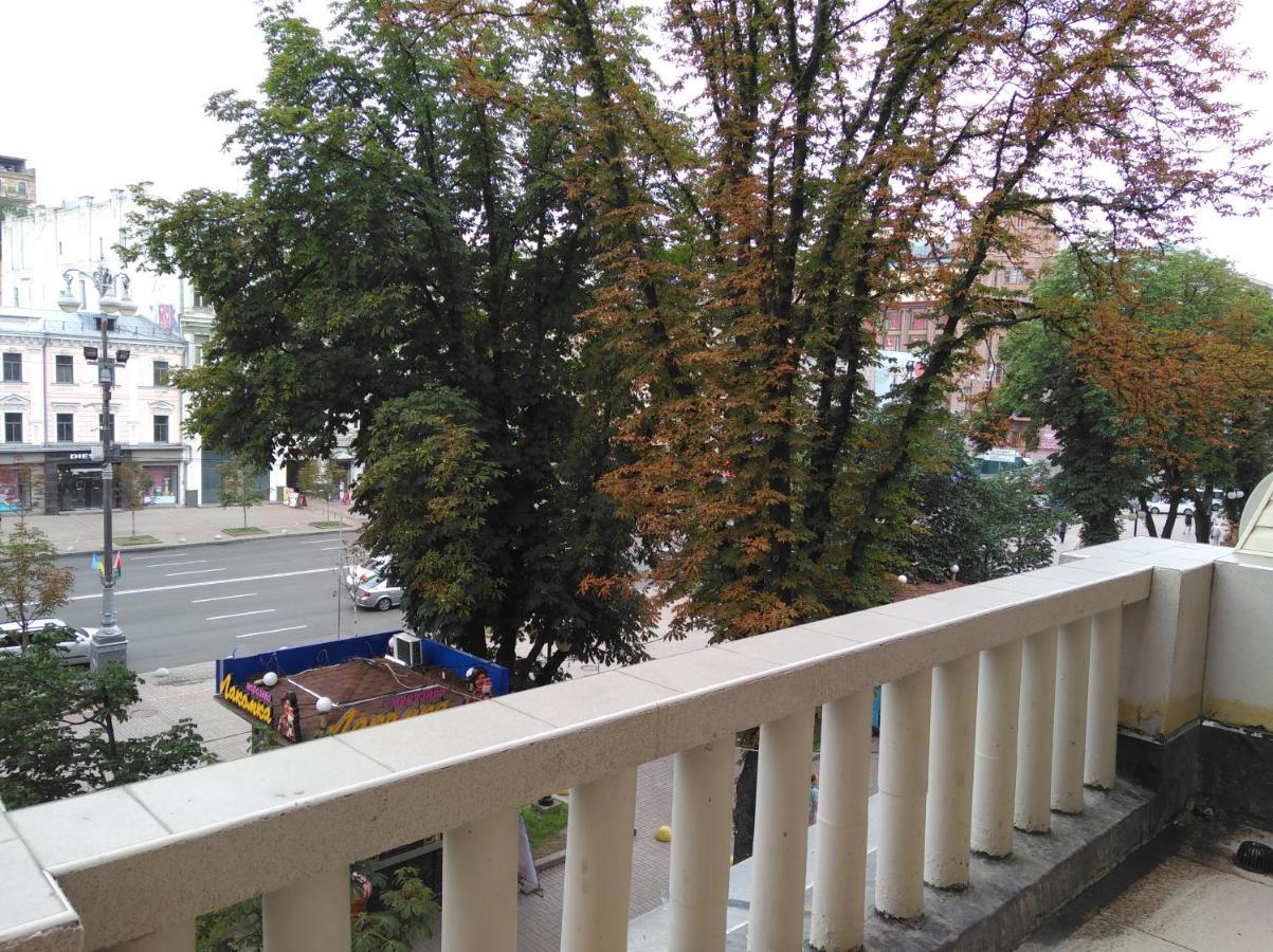 Квартира С Террасой, Крещатик 29, Бессарабка Kiew Exterior foto